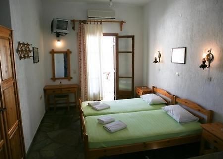 Vardiola Apartments Skopelos Zimmer foto