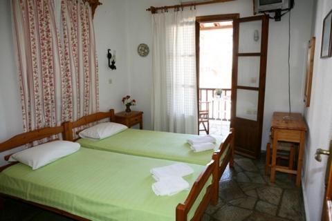 Vardiola Apartments Skopelos Exterior foto