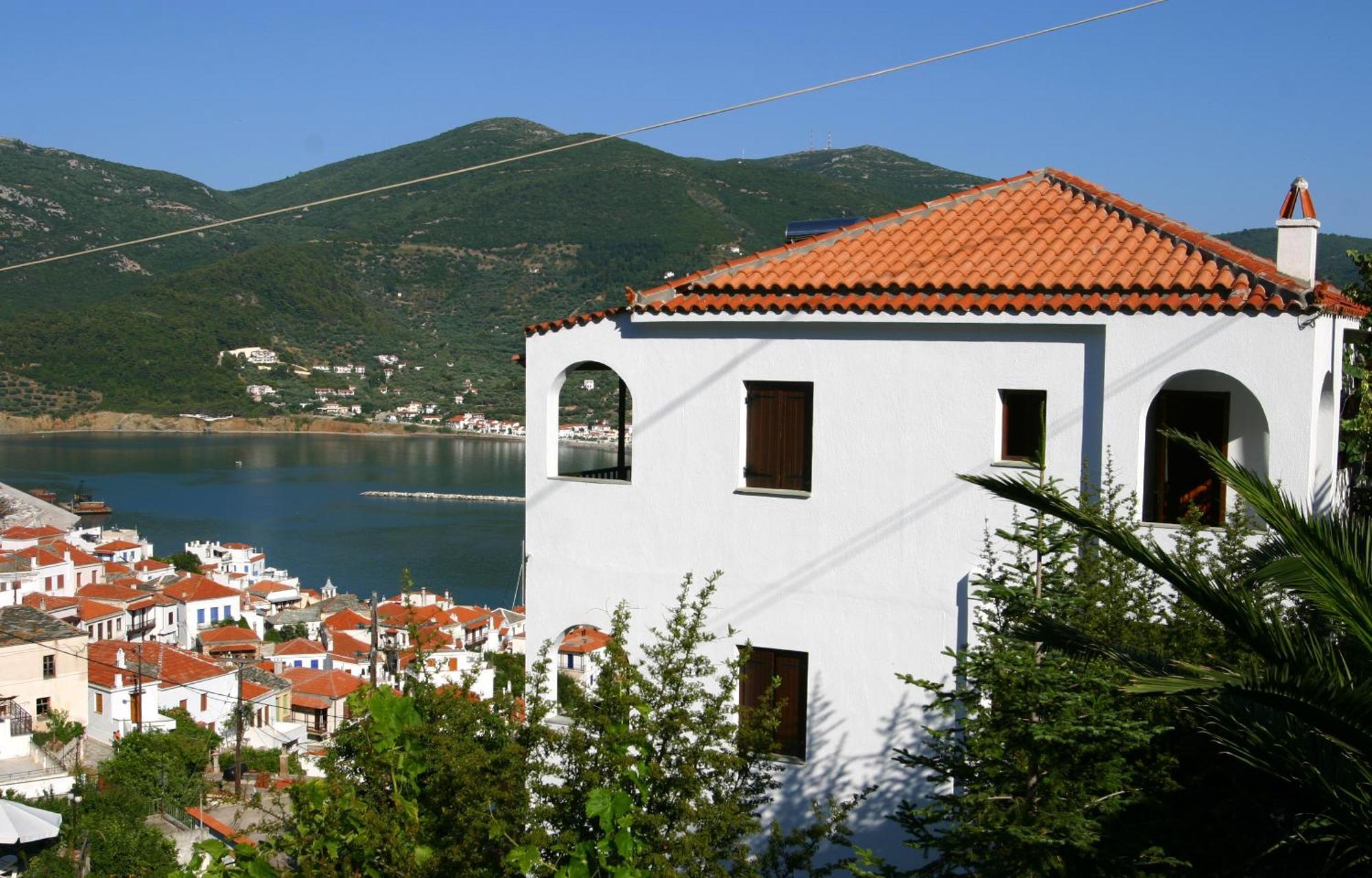 Vardiola Apartments Skopelos Exterior foto